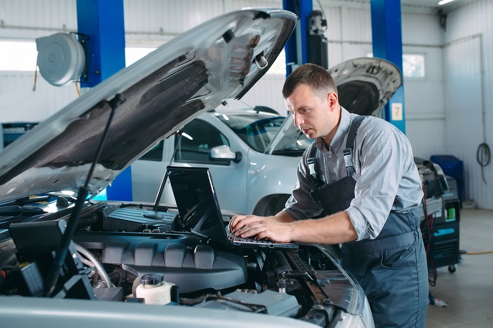 elektikar autoservis mechanik auto
